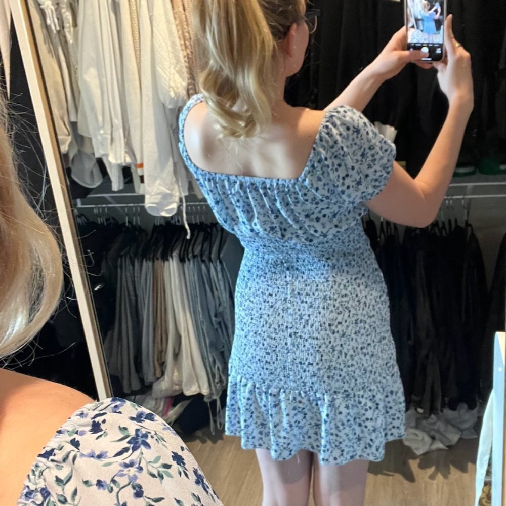 light blue floral dress - Picture 10 of 10